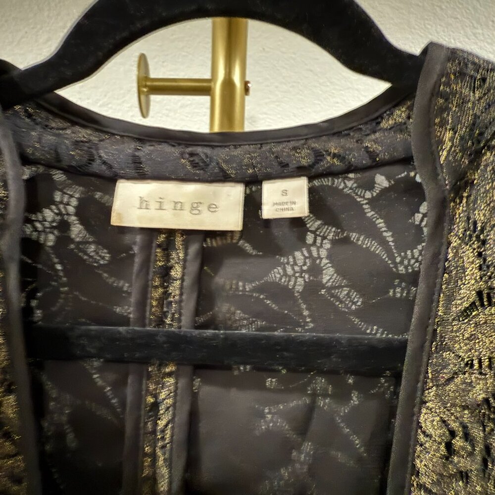 HINGE METALLIC LACE PEPLUM JACKET - S - Picture 8 of 9